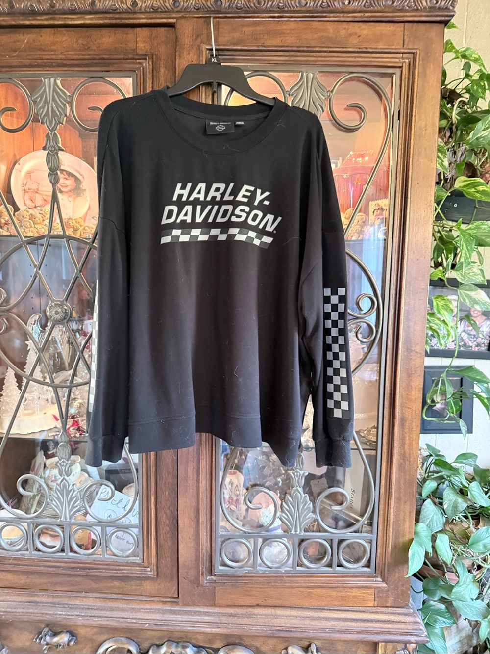 Harley-Davidson Black Sweatshirt with White Logo & Checker Sleeve